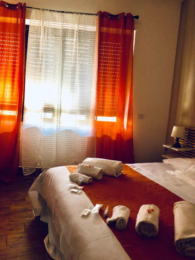Napoli Central Station Deluxe Bed & Breakfast Luaran gambar