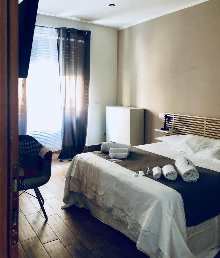 Napoli Central Station Deluxe Bed & Breakfast Luaran gambar